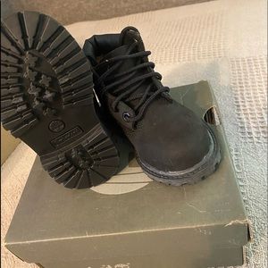 BLACK TIMBERLAND toddler boots.